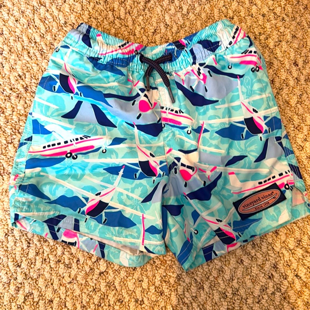 Vineyard vines swim trunks